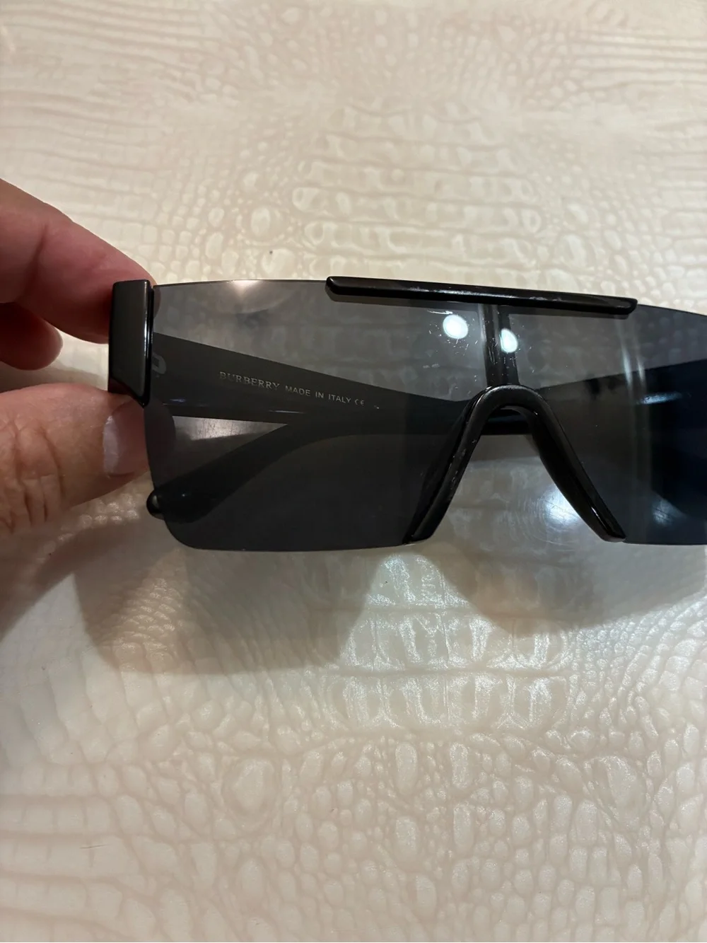 Burberry Black Shield Sunglasses with Signature Striped Temples - Picture 4 of 13